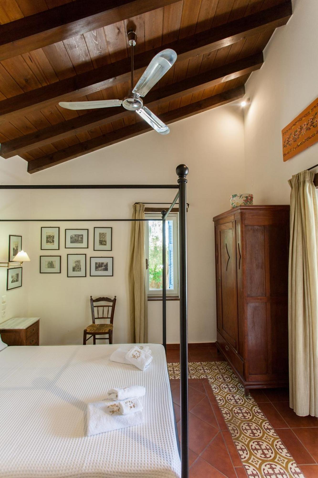 Metohi Georgila Aparthotel Chania  Exterior photo